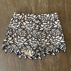Alice and Olivia High Waisted Black and White Shorts Size 0